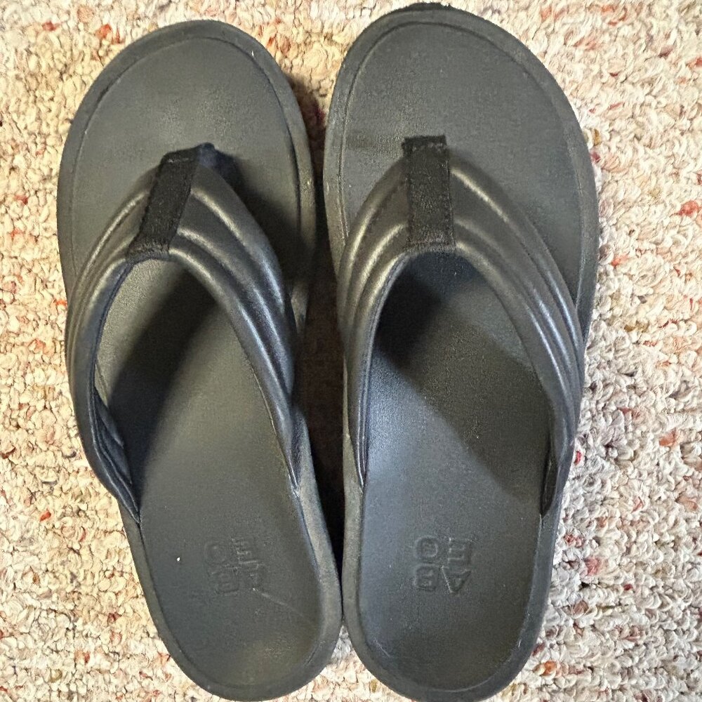 ABEO Paseo Thong Sandal Size 7 Black